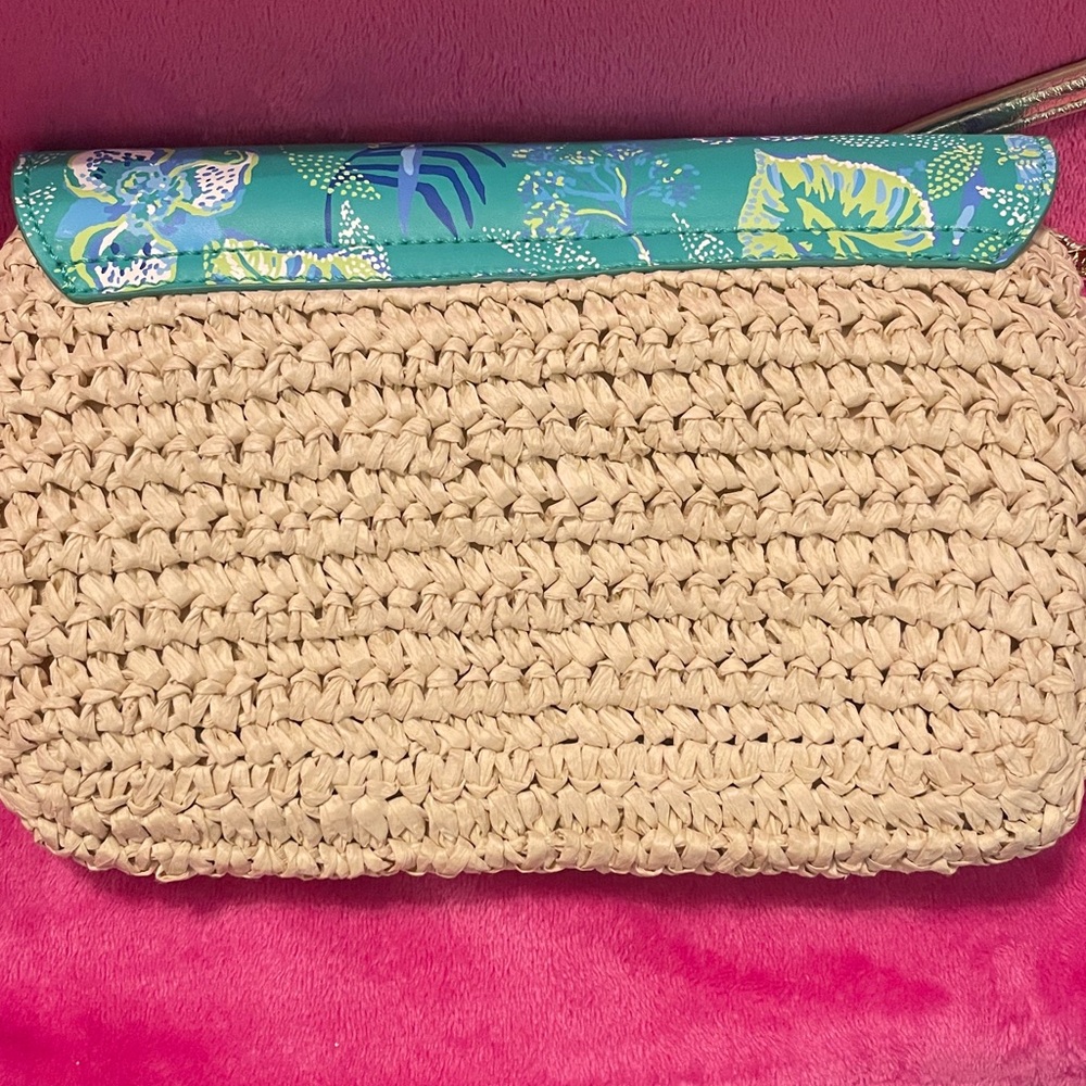 LP Tropical straw Handbag with Gold Chain - Picture 3 of 4